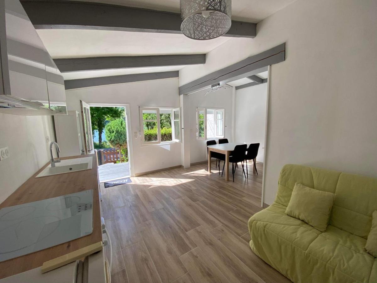 Maison Bord De Lac De Charmes Бан Экстерьер фото